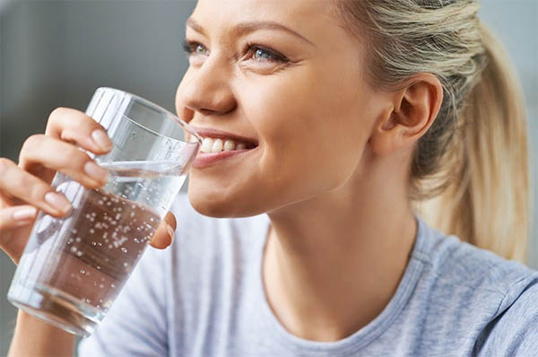 польза воды для здоровья кожи